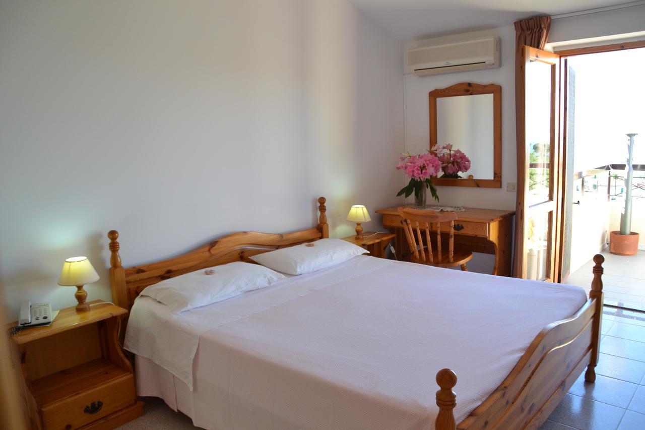 Hotel Stella Marina กาโปวาติกาโน ภายนอก รูปภาพ
